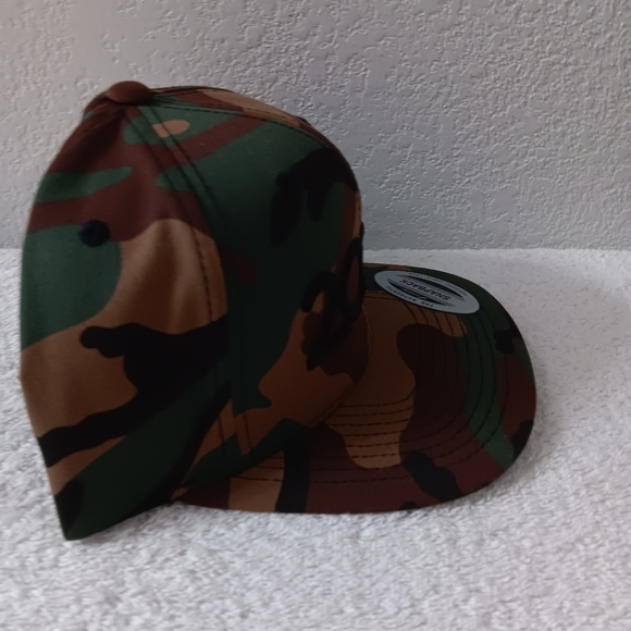 2 ONE - Picture 3 of 6